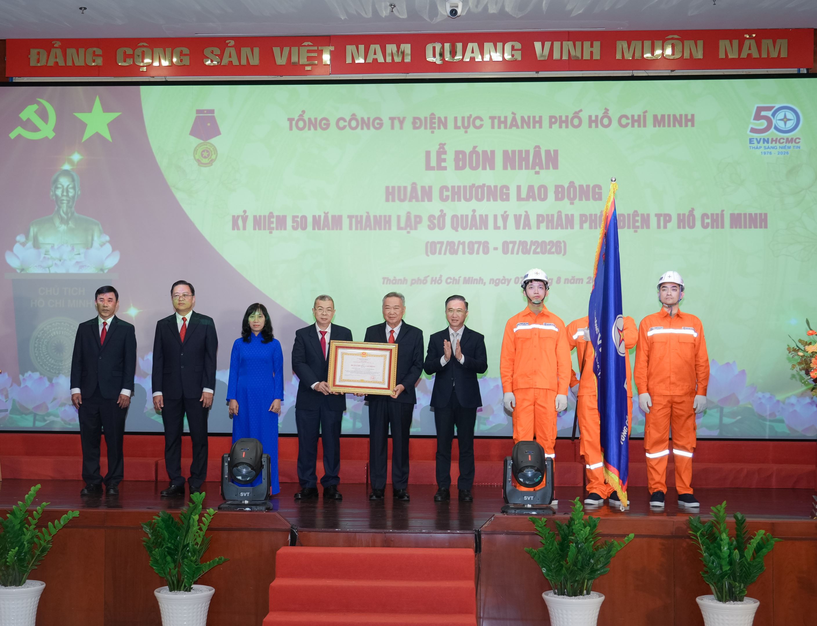 Tổng công ty Điện lực TP. Hồ Chí Minh - 50 năm xây dựng và phát triển Tổng công ty Điện lực TP. Hồ Chí Minh - 50 năm xây dựng và phát triển