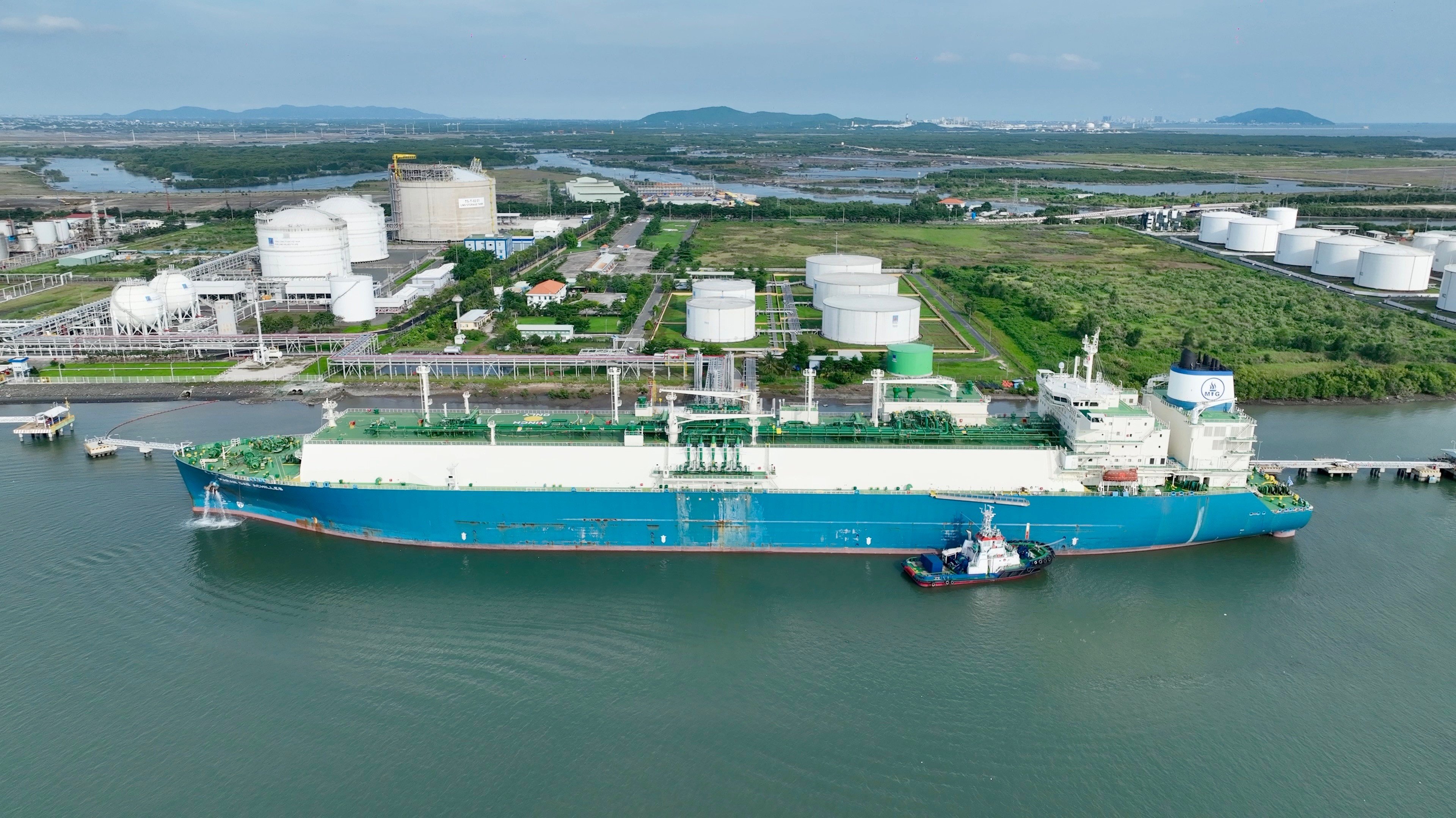 Kho cảng PV GAS Vũng Tàu - 25 năm tiên phong, vững bước cùng chuỗi giá trị khí Kho cảng PV GAS Vũng Tàu - 25 năm tiên phong, vững bước cùng chuỗi giá trị khí