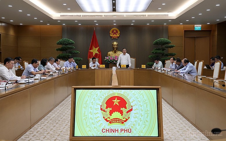 Chính phủ và các bộ, ngành bàn lộ trình phát triển thị trường điện cạnh tranh các cấp độ