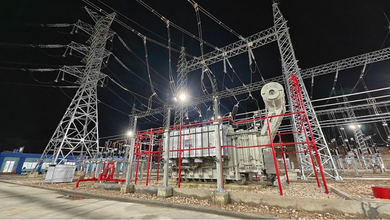 Đóng điện nghiệm thu công trình Trạm biến áp 220kV Phú Quốc