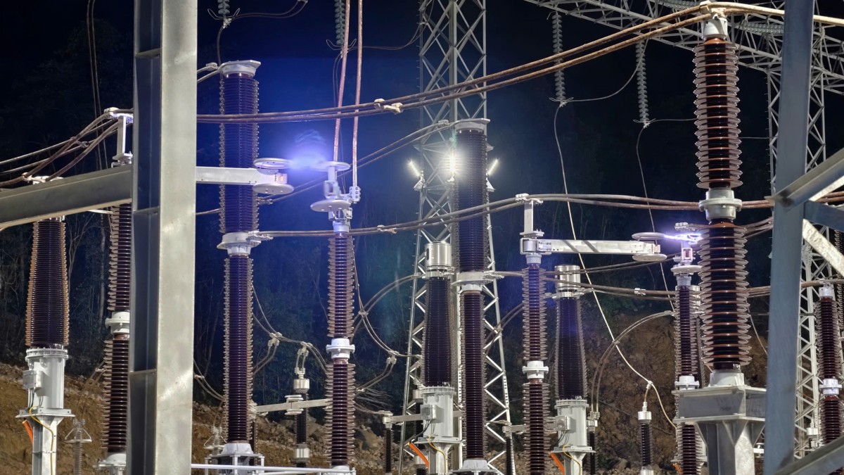 Đóng điện nghiệm thu công trình Trạm biến áp 220kV Phú Quốc Đóng điện nghiệm thu công trình Trạm biến áp 220kV Phú Quốc