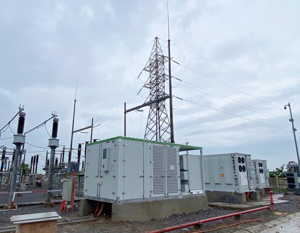 EVNNPC đưa vào vận hành hệ thống pin lưu trữ năng lượng đầu tiên (BESS) tại Ninh Bình