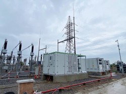 EVNNPC đưa vào vận hành hệ thống pin lưu trữ năng lượng (BESS) đầu tiên tại Ninh Bình