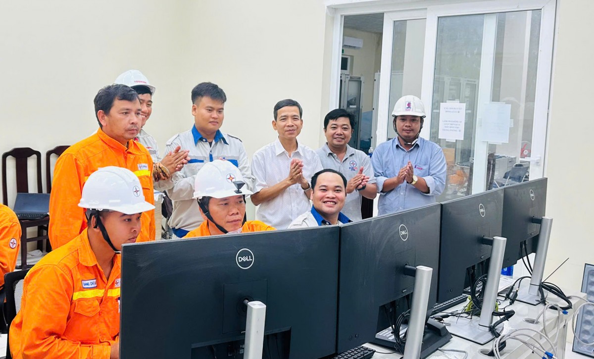 Hoàn thành dự án Trạm biến áp 220kV Năm Căn và đường dây 220kV Năm Căn - Cà Mau 2