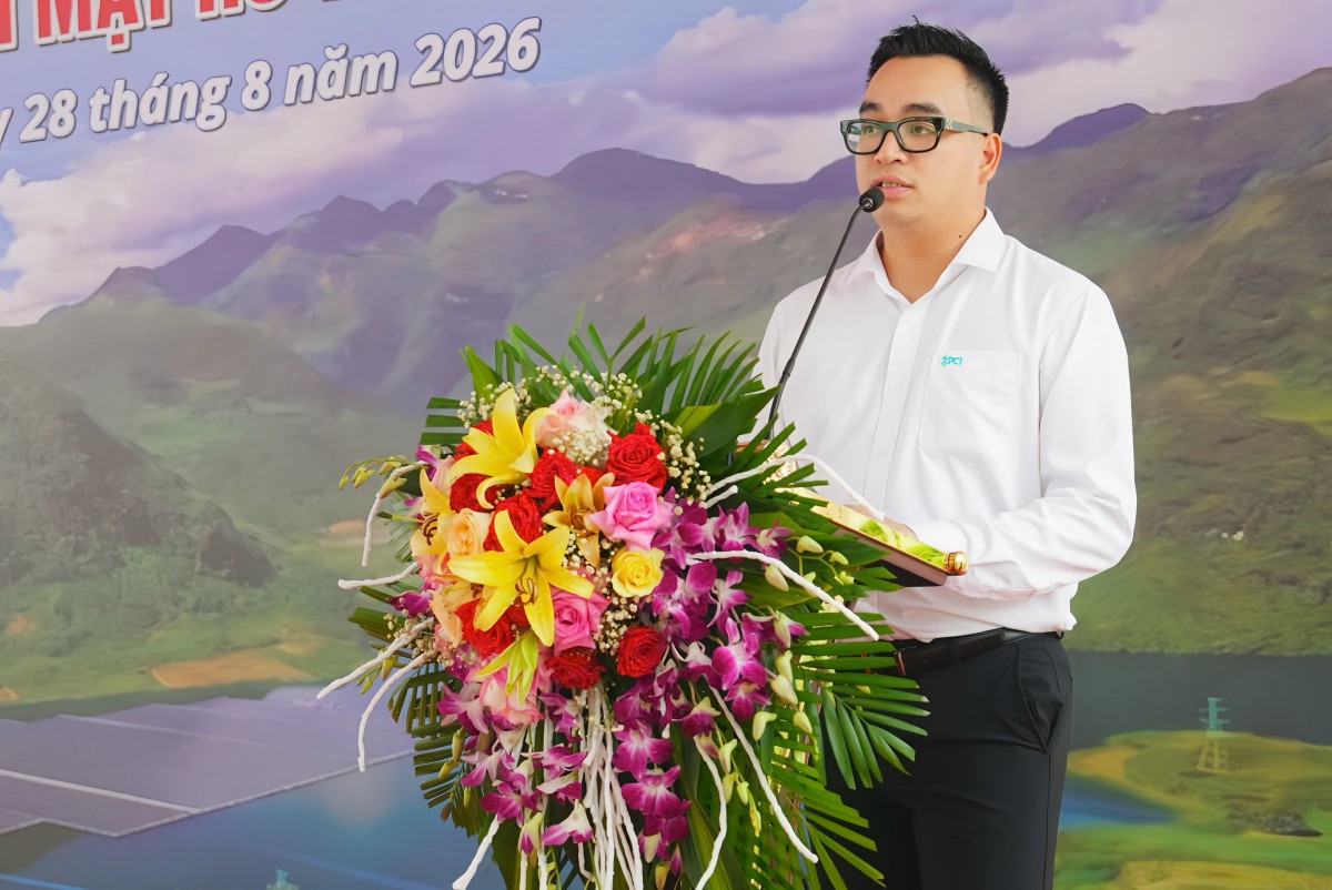 Khởi công dự án Điện mặt trời trên mặt hồ Thủy điện Trung Thu Khởi công dự án Điện mặt trời trên mặt hồ Thủy điện Trung Thu