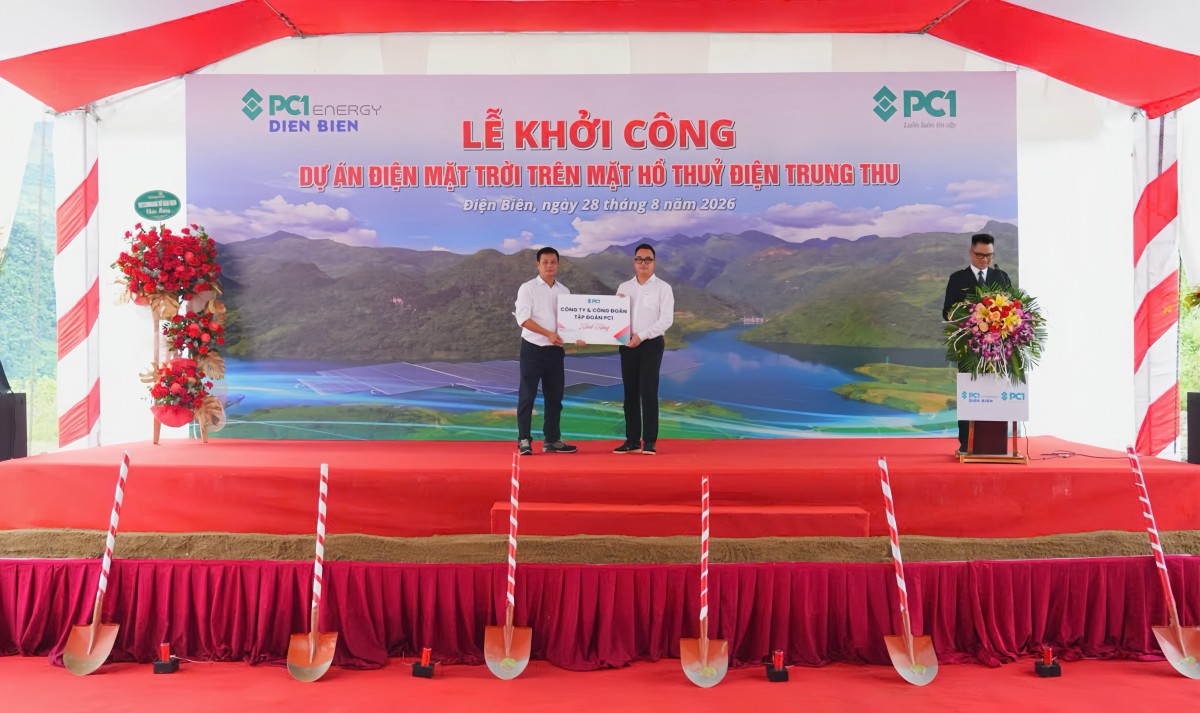 Khởi công dự án Điện mặt trời trên mặt hồ Thủy điện Trung Thu Khởi công dự án Điện mặt trời trên mặt hồ Thủy điện Trung Thu