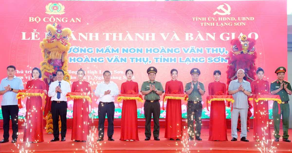 Khánh thành Trường Mầm non Hoàng Văn Thụ (Lạng Sơn) do T&T Group và SHB tài trợ Khánh thành Trường Mầm non Hoàng Văn Thụ (Lạng Sơn) do T&T Group và SHB tài trợ
