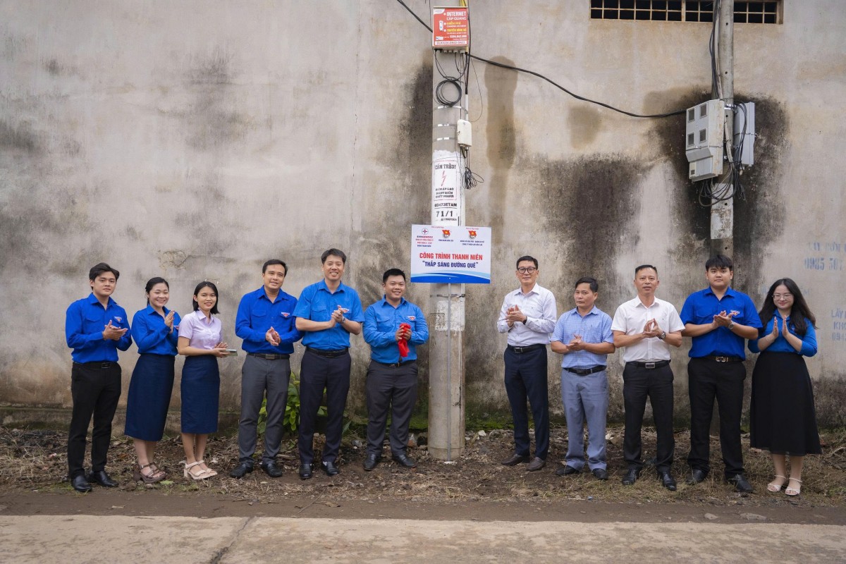 Tổng Công ty Phát điện 3 khánh thành và bàn giao các công trình thanh niên tại Đắk Lắk