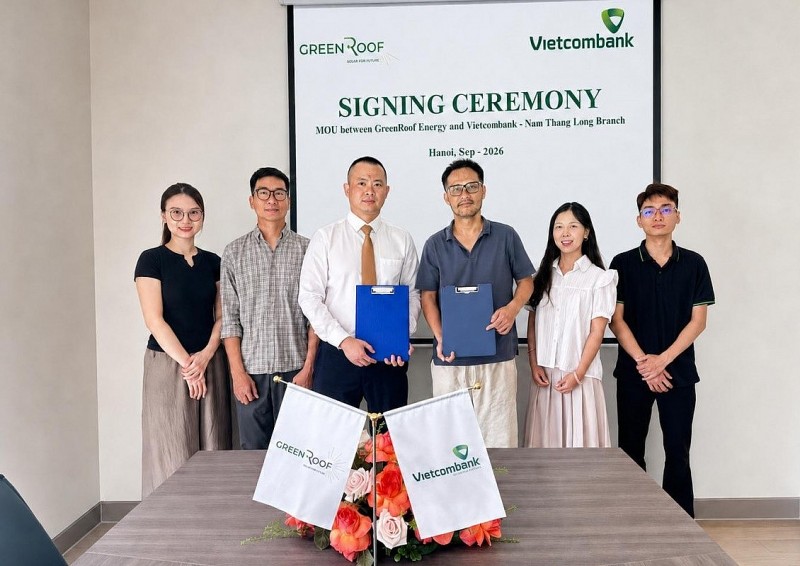 GreenRoof Energy và Vietcombank phối hợp thúc đẩy phát triển điện mặt trời và hệ thống lưu trữ năng lượng tại Việt Nam GreenRoof Energy và Vietcombank phối hợp thúc đẩy phát triển điện mặt trời và hệ thống lưu trữ năng lượng tại Việt Nam