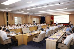 Phó Thủ tướng Thường trực Chính phủ Phạm Gia Túc làm việc với Tập đoàn Điện lực Việt Nam