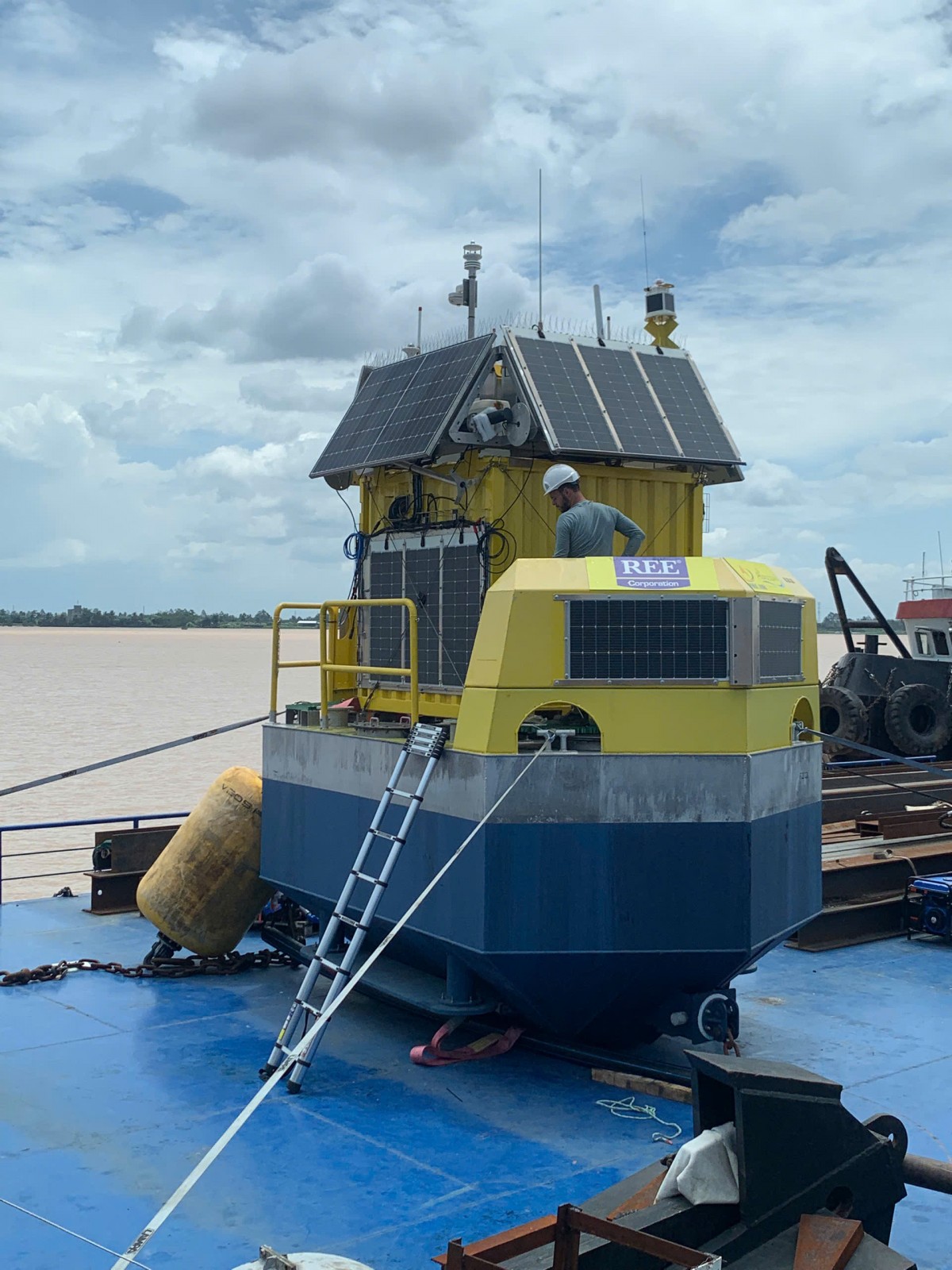 AKROCEAN triển khai thành công chiến dịch đo gió ngoài khơi thông qua hệ thống Floating LiDAR cho dự án Điện gió Nam Bộ 3