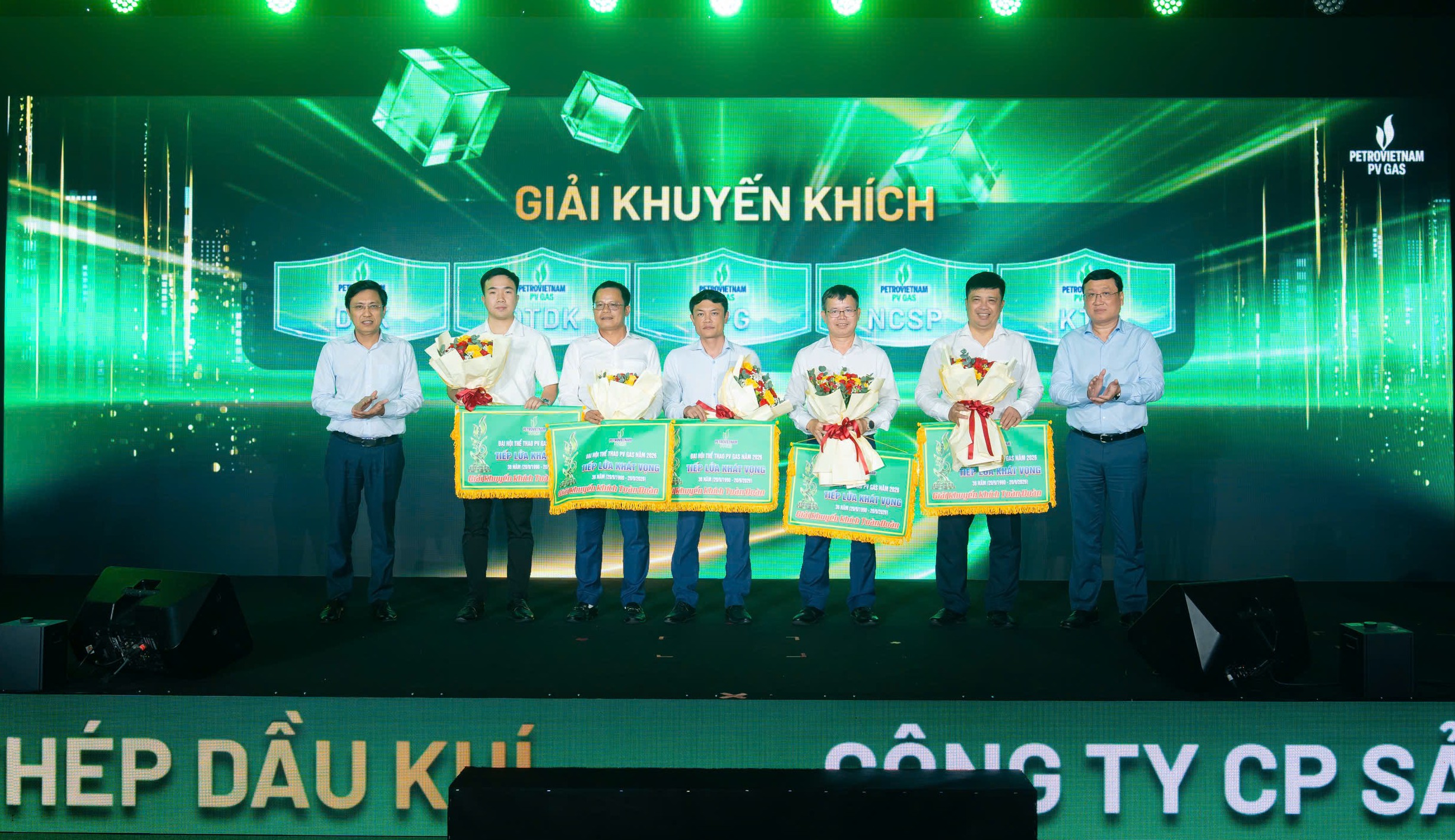 PV GAS kỷ niệm 36 năm thành lập - Tiếp lửa khát vọng, vững bước tương lai