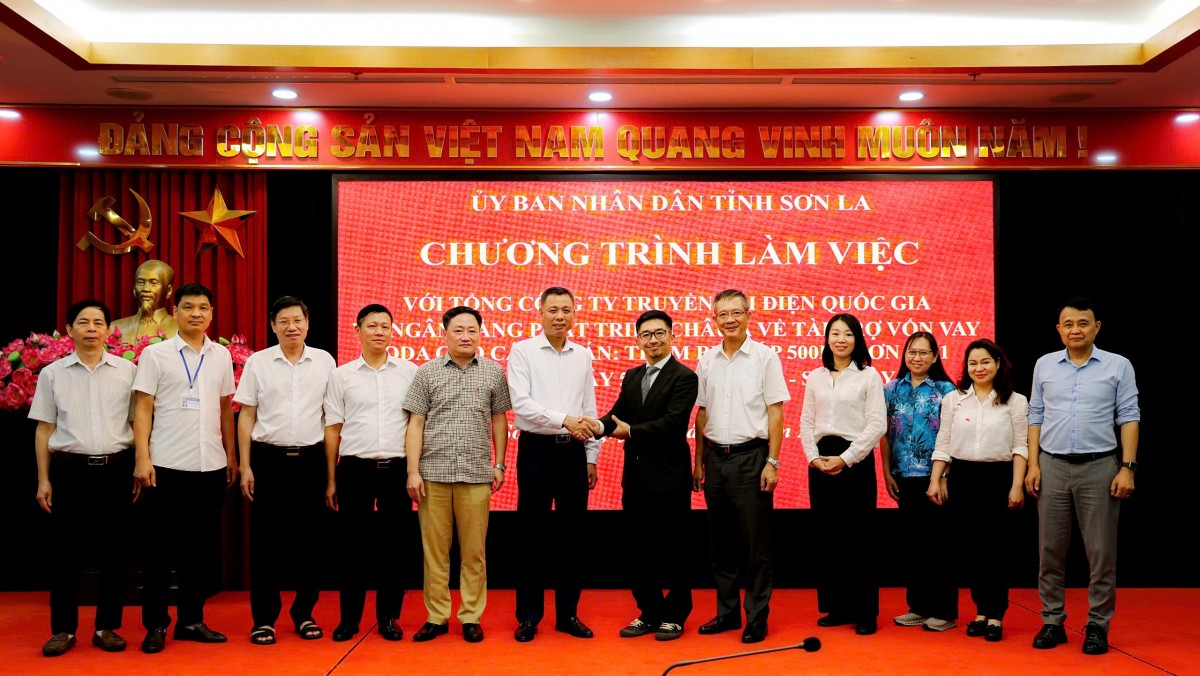 EVNNPT đa dạng hóa nguồn vốn, tạo nguồn lực phát triển lưới truyền tải điện đến năm 2030 EVNNPT đa dạng hóa nguồn vốn, tạo nguồn lực phát triển lưới truyền tải điện đến năm 2030