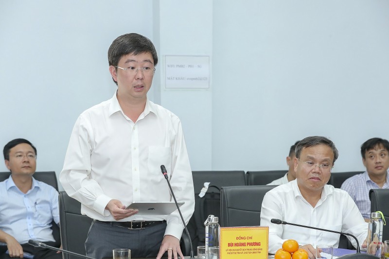 Bộ trưởng Công Thương Lê Mạnh Hùng kiểm tra tình hình triển khai các dự án tại Trung tâm Điện lực Quảng Trạch Bộ trưởng Công Thương Lê Mạnh Hùng kiểm tra tình hình triển khai các dự án tại Trung tâm Điện lực Quảng Trạch