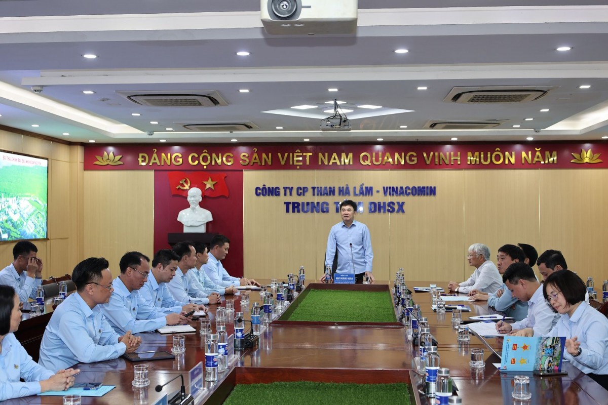 Chủ tịch HĐTV TKV Ngô Hoàng Ngân kiểm tra sản xuất, làm việc với Công ty Than Hà Lầm
