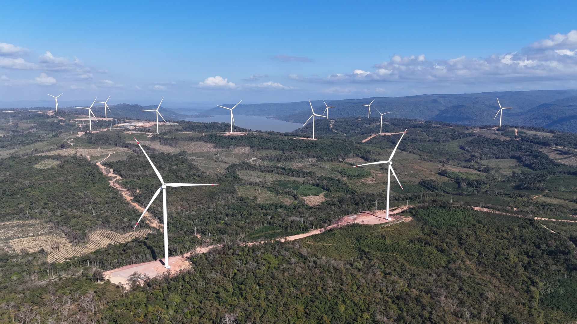 T&T Group tiếp tục đầu tư dự án Nhà máy điện gió Savan 2 (gần 500 MW) tại Lào T&T Group tiếp tục đầu tư dự án Nhà máy điện gió Savan 2 (gần 500 MW) tại Lào