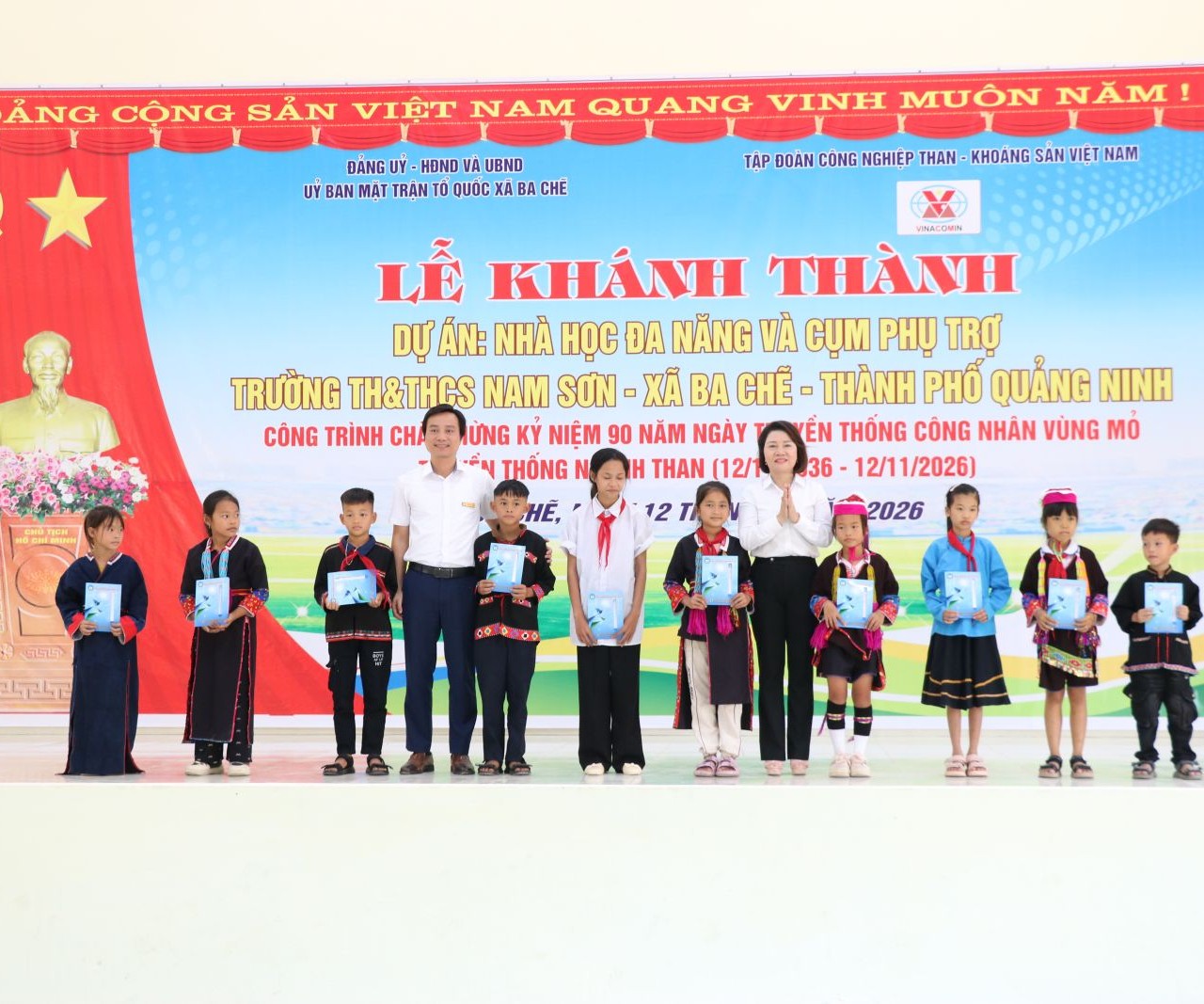 Khánh thành Nhà học đa năng và cụm phụ trợ Trường Trung học và Trung học cơ sở Nam Sơn (Quảng Ninh) do TKV tài trợ