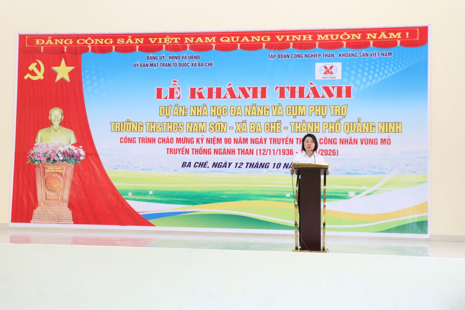 Khánh thành Nhà học đa năng và cụm phụ trợ Trường Trung học và Trung học cơ sở Nam Sơn (Quảng Ninh) do TKV tài trợ