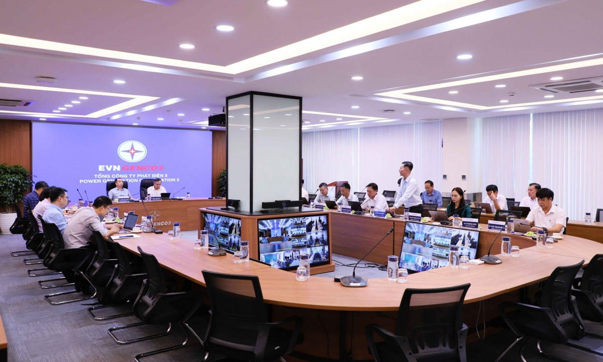Lãnh đạo EVN làm việc với EVNGENCO3 về sản xuất điện năm 2026 và mùa khô 2027 Lãnh đạo EVN làm việc với EVNGENCO3 về sản xuất điện năm 2026 và mùa khô 2027