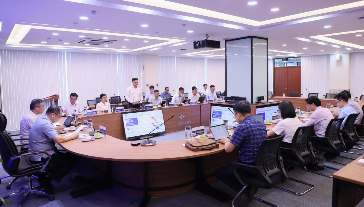Lãnh đạo EVN làm việc với EVNGENCO3 về sản xuất điện năm 2026 và mùa khô 2027 Lãnh đạo EVN làm việc với EVNGENCO3 về sản xuất điện năm 2026 và mùa khô 2027