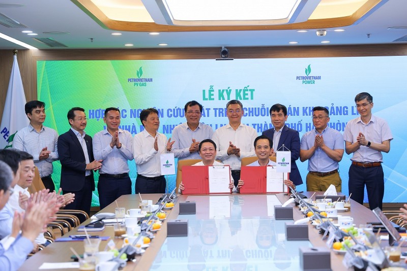 PV GAS - PV Power ký thỏa thuận cung cấp khí cho các nhà máy điện và phát triển chuỗi dự án LNG tại Hải Phòng
