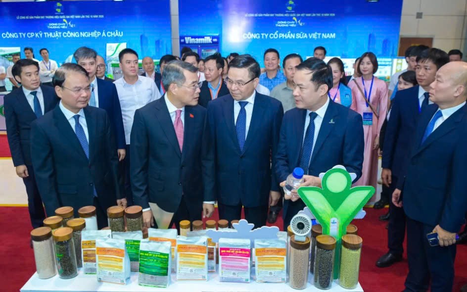 PVFCCo - Phú Mỹ lần thứ 7 liên tiếp đạt Thương hiệu quốc gia Việt Nam PVFCCo - Phú Mỹ lần thứ 7 liên tiếp đạt Thương hiệu quốc gia Việt Nam