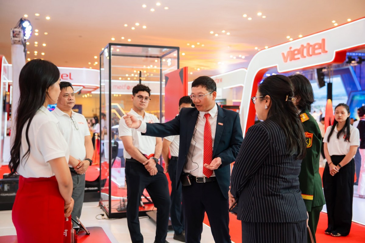 Viettel trình diễn hệ sinh thái công nghệ tại VIDEX CAMBODIA 2026 Viettel trình diễn hệ sinh thái công nghệ tại VIDEX CAMBODIA 2026