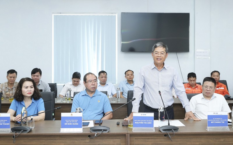 Phát động thi đua 90 ngày đêm đưa dự án Nhiệt điện Quảng Trạch 1 vào phát điện thương mại Phát động thi đua 90 ngày đêm đưa dự án Nhiệt điện Quảng Trạch 1 vào phát điện thương mại