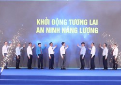 Khởi công dự án Nhiệt điện LNG Quảng Trạch 2 và công bố phát điện Nhiệt điện Quảng Trạch 1 lên lưới quốc gia
