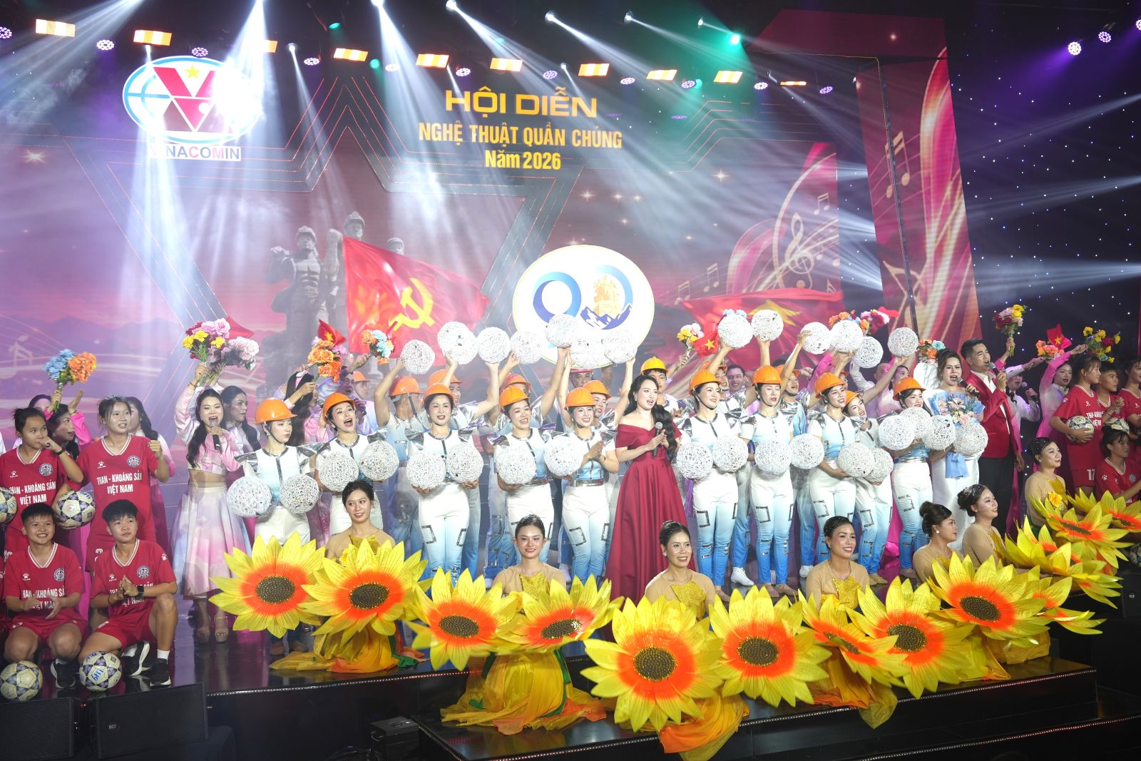 Khai mạc Hội diễn Nghệ thuật quần chúng TKV năm 2026