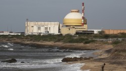 Trung Quốc giúp Pakistan xây thêm 5 nhà máy điện hạt nhân