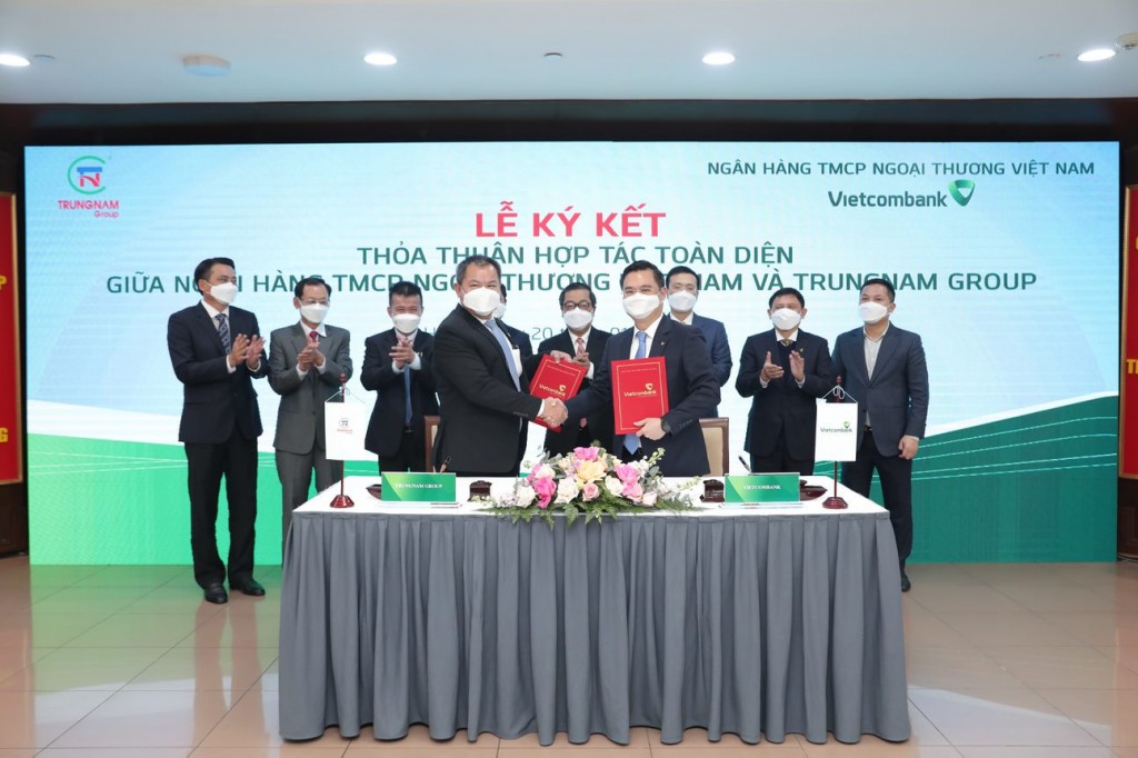 Vietcombank tiếp tục đồng hành cùng Trungnam Group phát triển năng lượng tái tạo