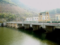 Chính phủ yêu cầu kiểm tra hệ thống van lật tại đập thủy điện Sông Côn 2