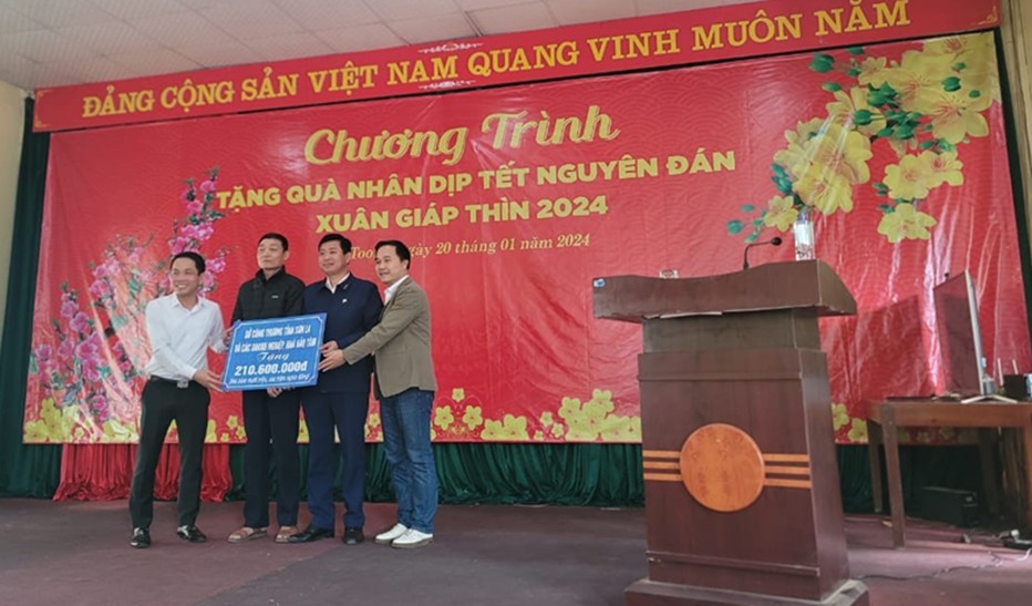 Goldwind Việt Nam tặng quà các hộ nghèo tại Sơn La nhân dịp Tết Nguyên đán 2024