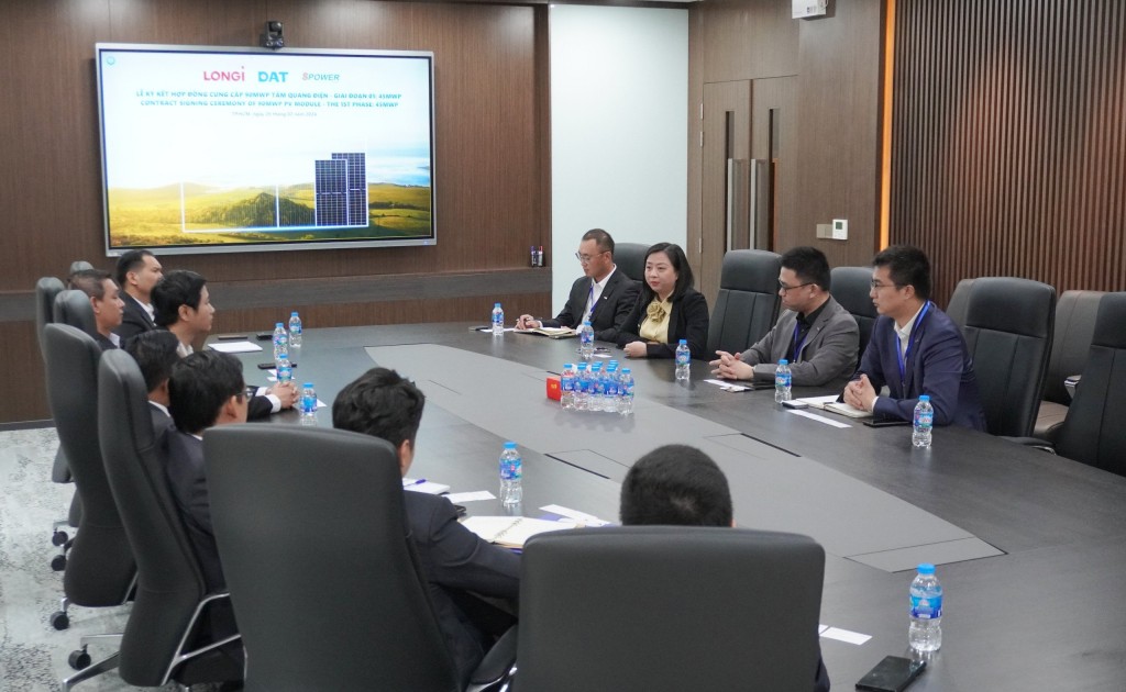 DAT Group, SPower và LONGi ký hợp đồng cung cấp 90MWp tấm quang điện với giai đoạn 1 là 45MWp