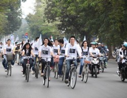 Hà Nội: "Chuyển động xanh" để hưởng ứng Giờ Trái đất 2013