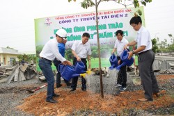 PTC2 hưởng ứng phong trào ‘Tết trồng cây’