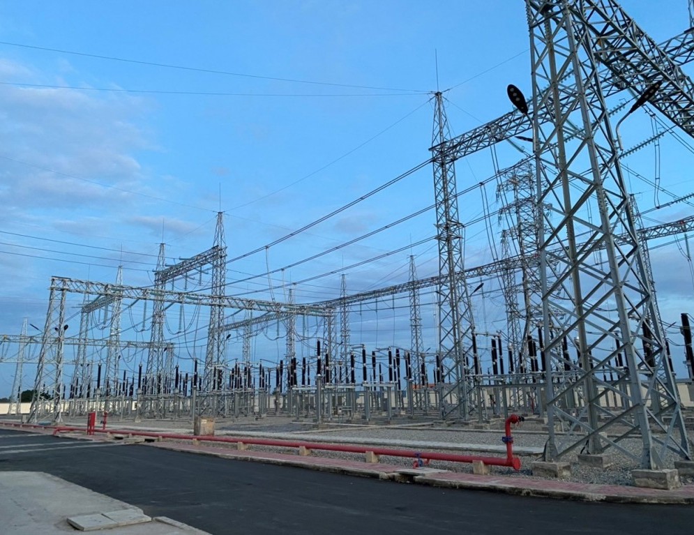 Hoàn thành Trạm biến áp 220 kV Bến Lức và đường dây đấu nối