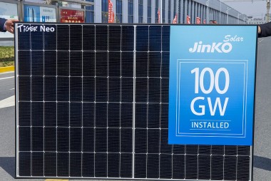 JinkoSolar đã phân phối 100 GW mô-đun năng lượng mặt trời trên toàn cầu