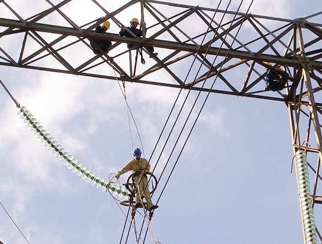 Nhiều dự án điện trọng điểm của EVN đang gặp khó khăn, vướng mắc