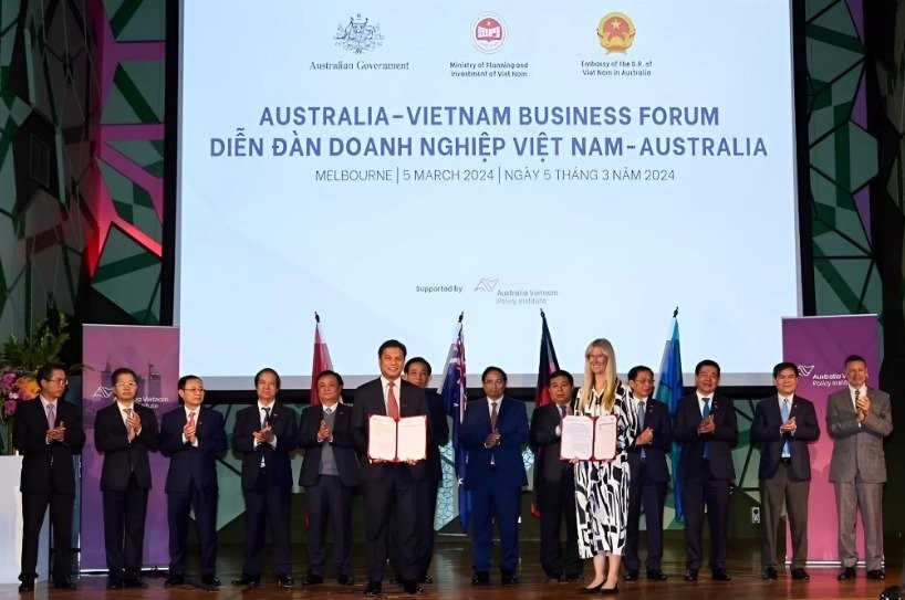 EVNGENCO3 và đối tác Úc ký bản ghi nhớ hợp tác đầu tư điện gió ngoài khơi Việt Nam