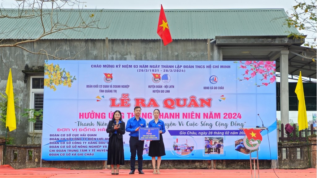 Tuổi trẻ PC Quảng Trị hưởng ứng Tháng Thanh niên 2024 bằng công trình ‘Ánh sáng đường quê’