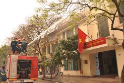Công ty Điện lực Hoàn Kiếm diễn tập phòng cháy chữa cháy