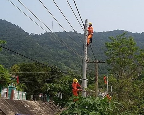 Chờ đấu nối điện từ đất liền, Cù Lao Chàm được cấp điện diesel