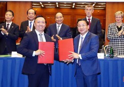 Doanh nghiệp Séc và Hà Tĩnh ký thỏa thuận đầu tư điện gió
