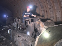 Chuyện vượt khó của thợ mỏ Mông Dương