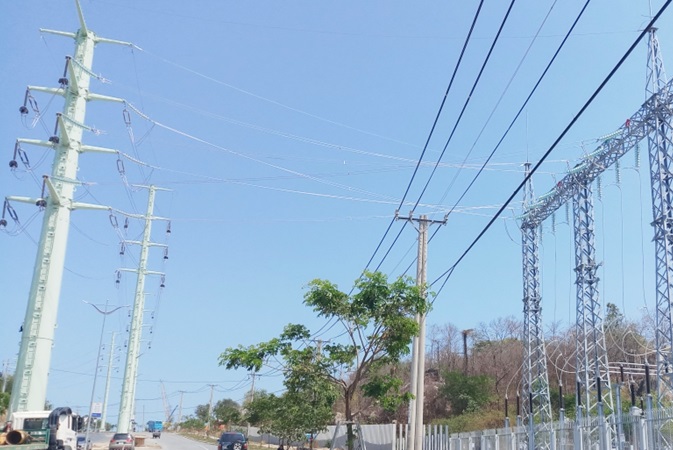 Hoàn thành công trình đường dây 110 kV cấp điện cho Tổ hợp hóa dầu miền Nam