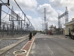 Đóng điện công trình trạm biến áp số 220 kV đầu tiên của Việt Nam