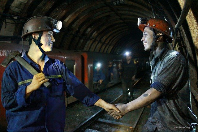 Tự hào truyền thống 'Kỷ luật và Đồng tâm' của thợ mỏ