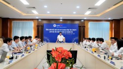 Tổng giám đốc EVNCPC làm việc với Công ty Điện lực Quảng Trị